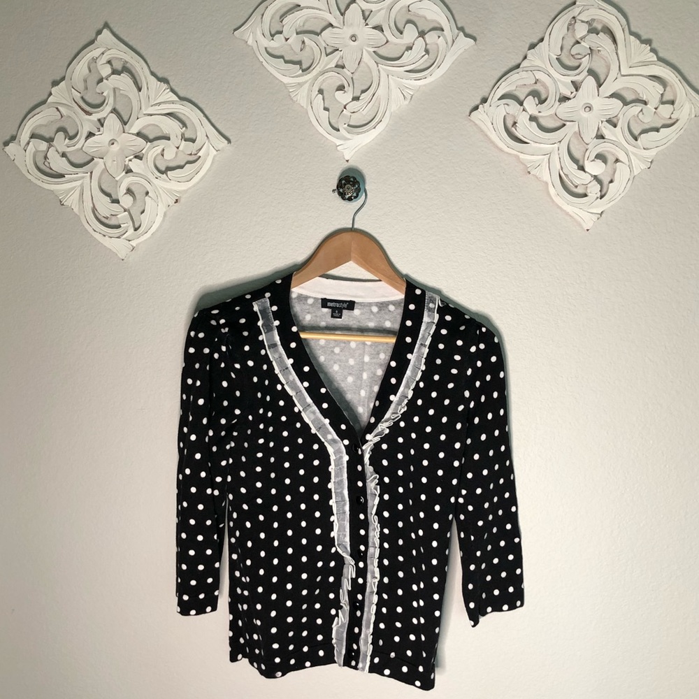 Classic and pretty polka dot ruffle cardigan